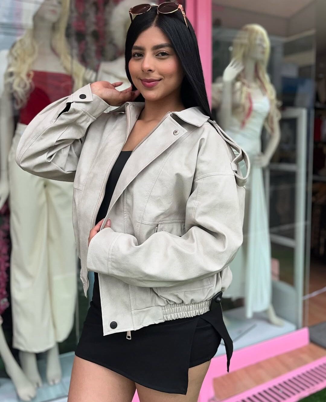 SaveClip.App_671840339_18311062450279176_3056726427740722758_n Chaqueta oversize🩷
